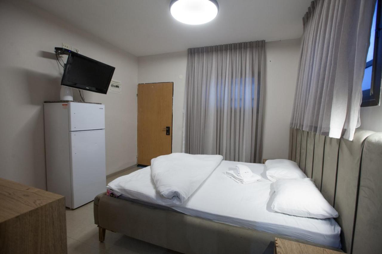 Puy Ahuzat Haosher Hotel Tiberias Exterior foto