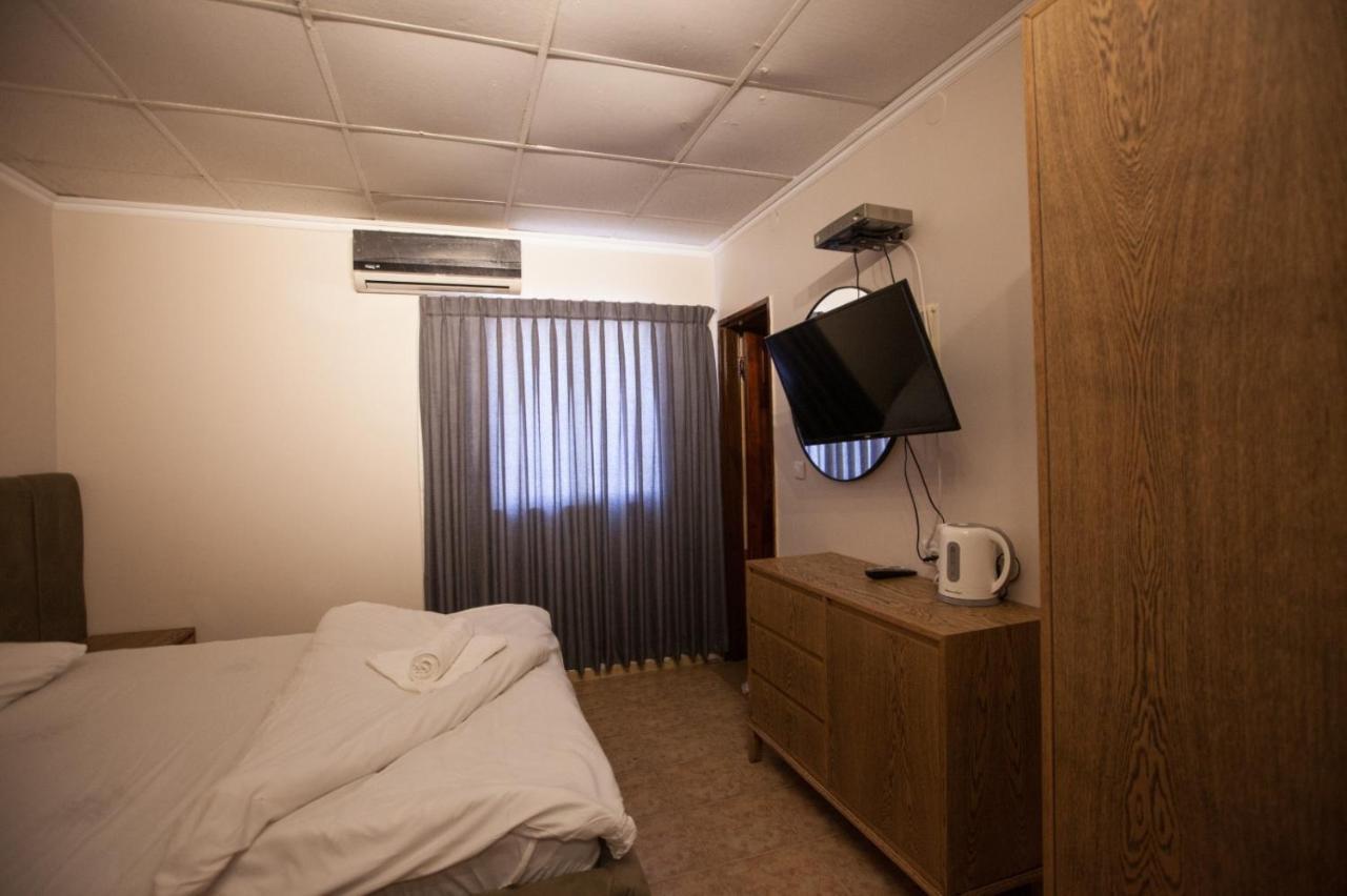 Puy Ahuzat Haosher Hotel Tiberias Exterior foto