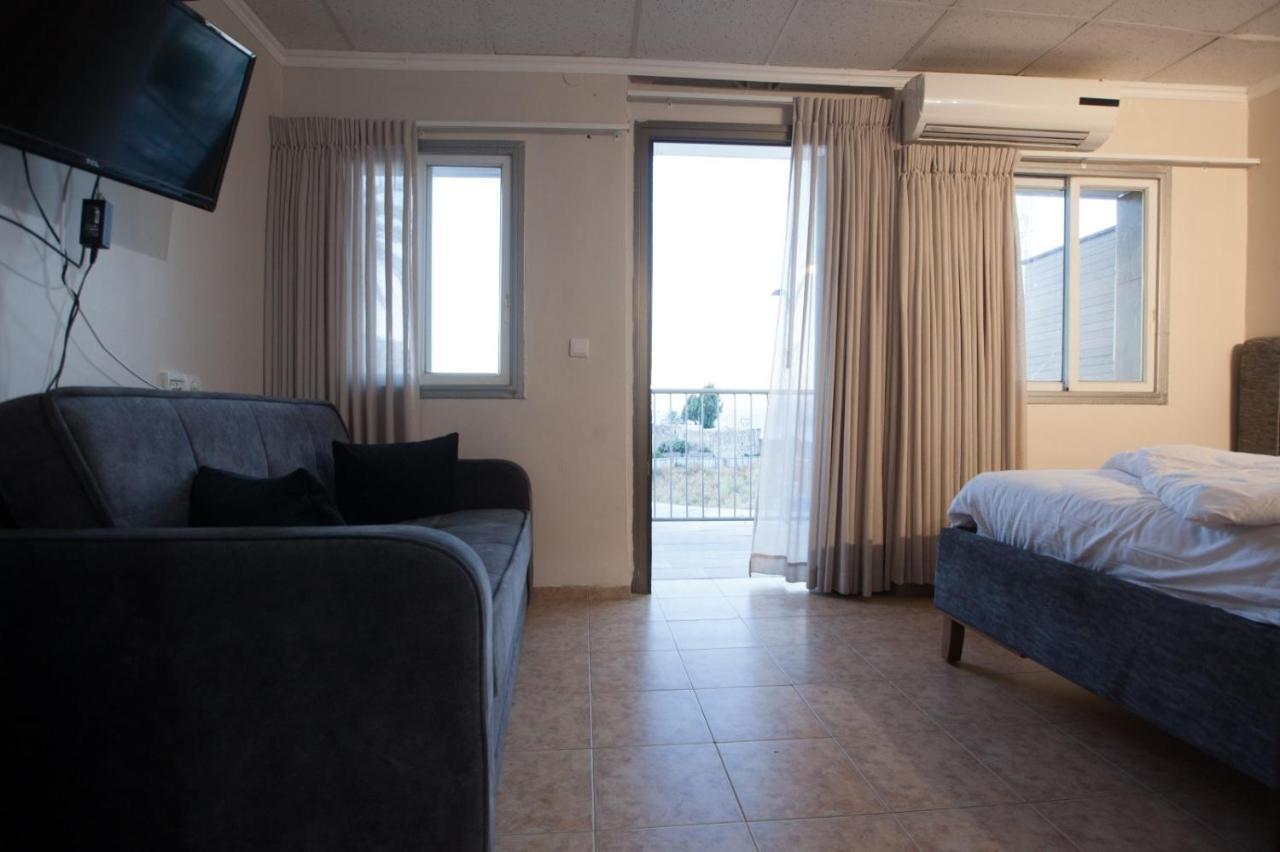 Puy Ahuzat Haosher Hotel Tiberias Exterior foto