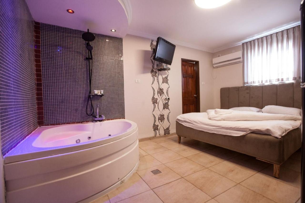 Puy Ahuzat Haosher Hotel Tiberias Exterior foto