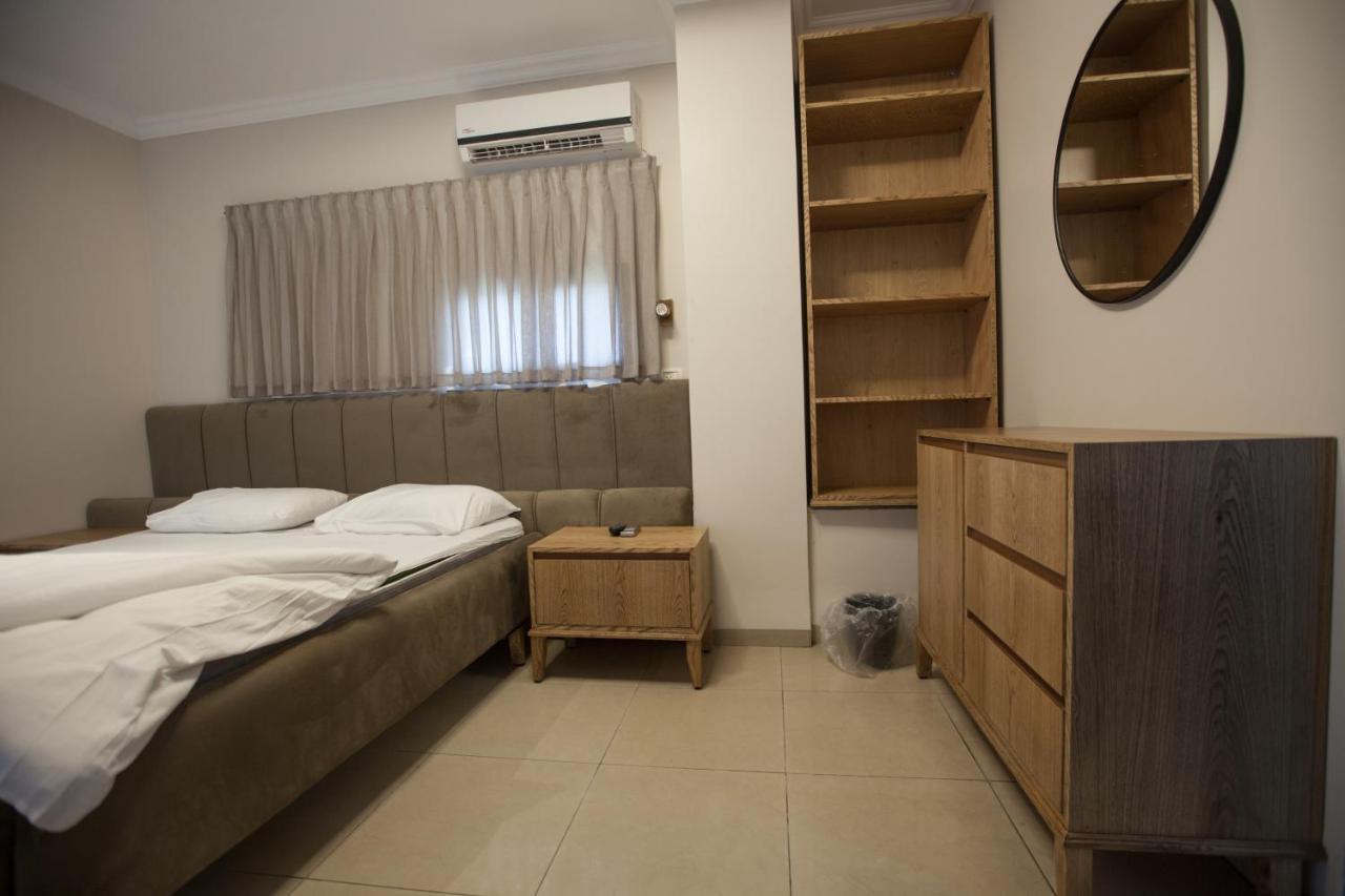 Puy Ahuzat Haosher Hotel Tiberias Exterior foto