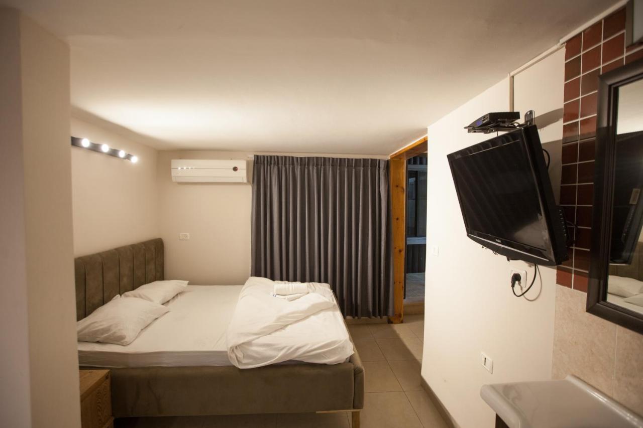 Puy Ahuzat Haosher Hotel Tiberias Exterior foto